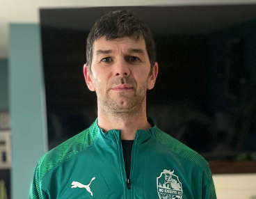 Coach Jonathan O'Sullivan